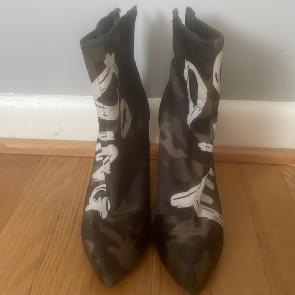 army fatigue heeled short boots